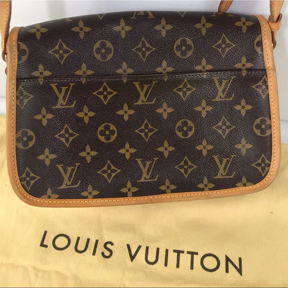๐โจAUTHENTIC โจ๐LOUIS VUITTON CROSSBODY - Picture 10 of 16